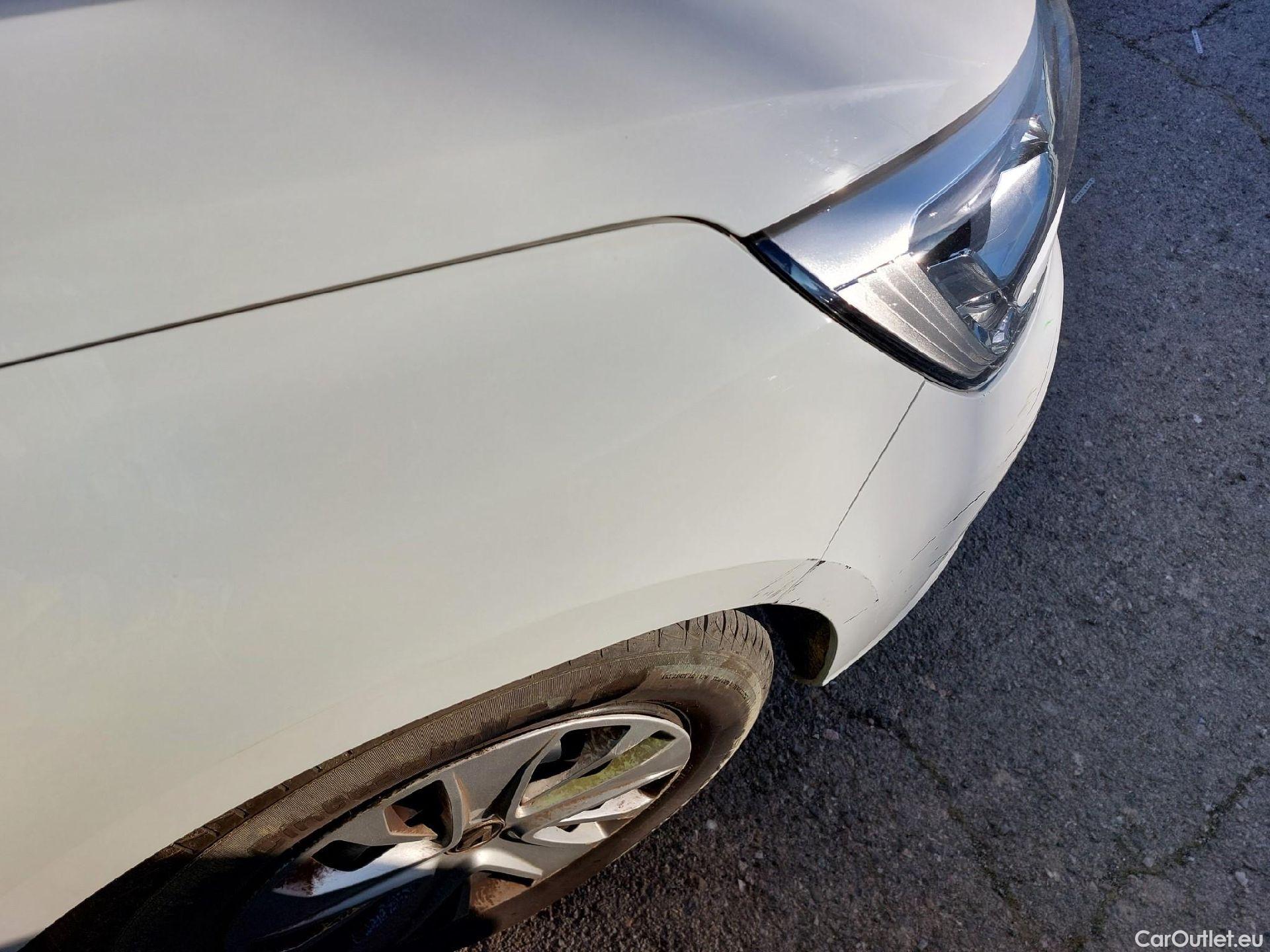  Renault  Megane RENAULT Mégane / 2015 / 5P / berlina con portón Life Blue dCi 70kW (95CV) #20