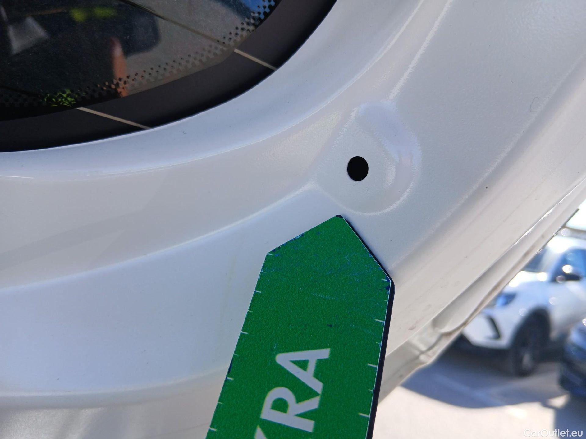  Opel  Corsa OPEL  1.2T XHL 74kW (100CV) Elegance #24