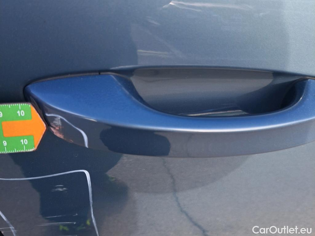  Peugeot  3008  Hybrid 136 Allure 1.2 135CV AT6 6E #48