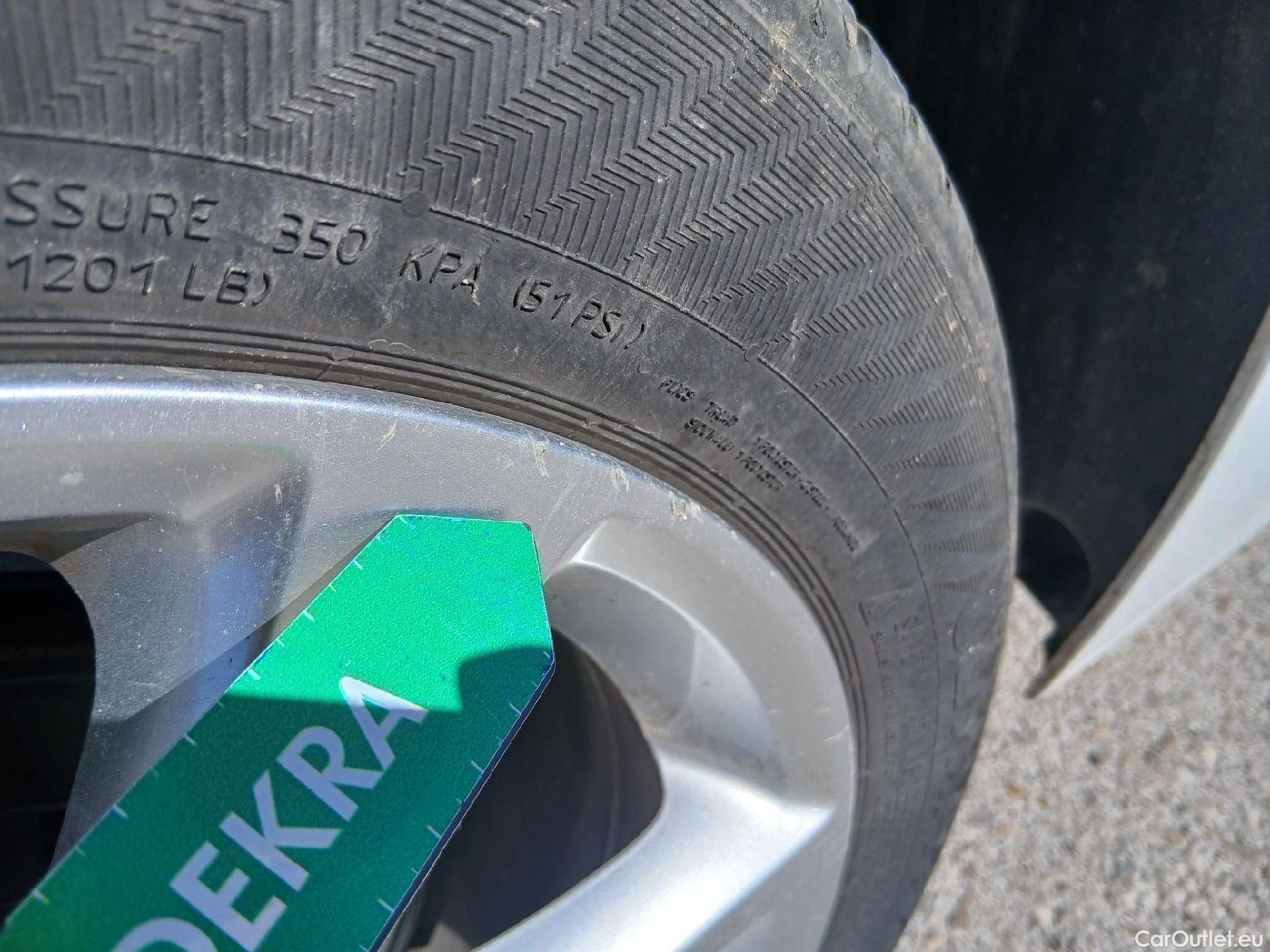  Opel  Corsa OPEL  1.2T XHL 74kW (100CV) Elegance #28