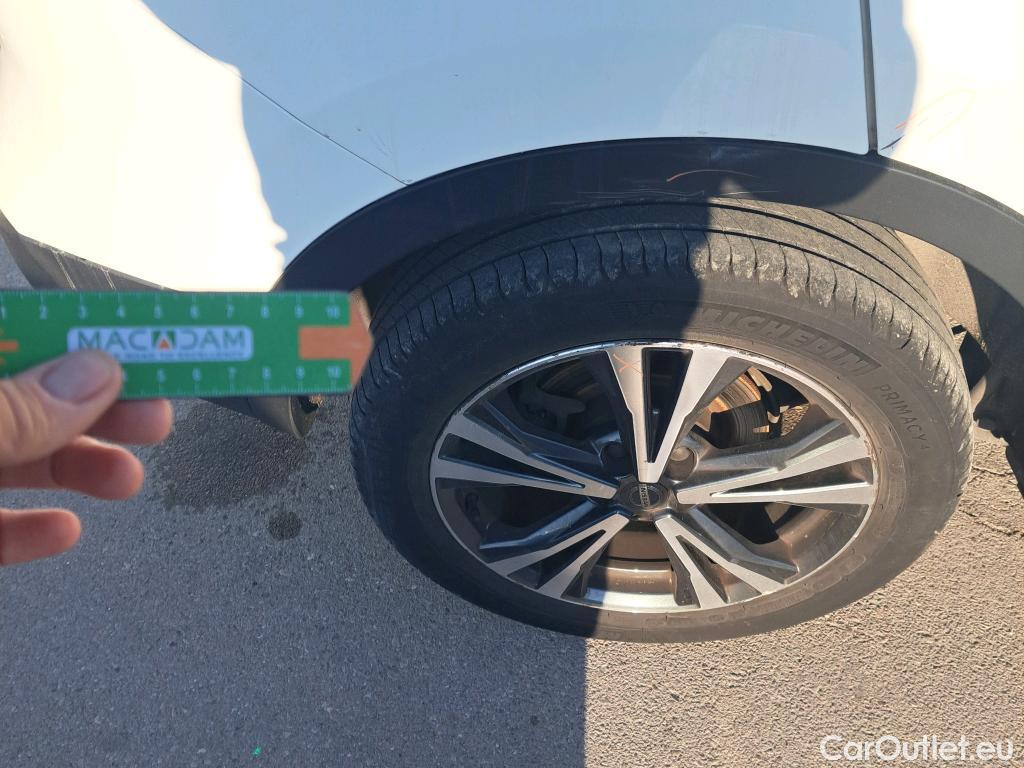  Nissan  Qashqai  / 2017 / 5P / todoterreno DIG-T 103 kW (140 CV) E6D N-CONNECTA #7