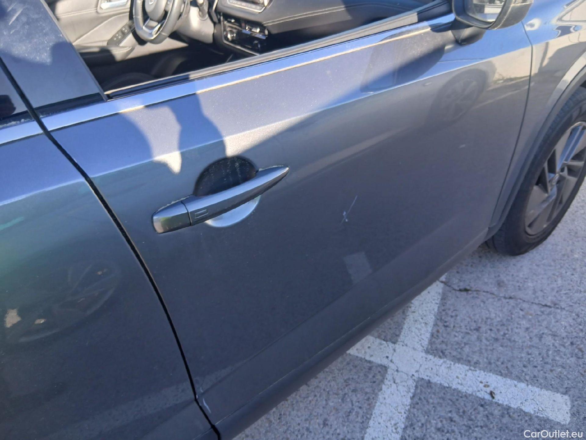  Nissan  Qashqai NISSAN  / 2021 / 5P / todoterreno DIG-T 116kW (158CV) mHEV Xtronic Acenta (AC) #42