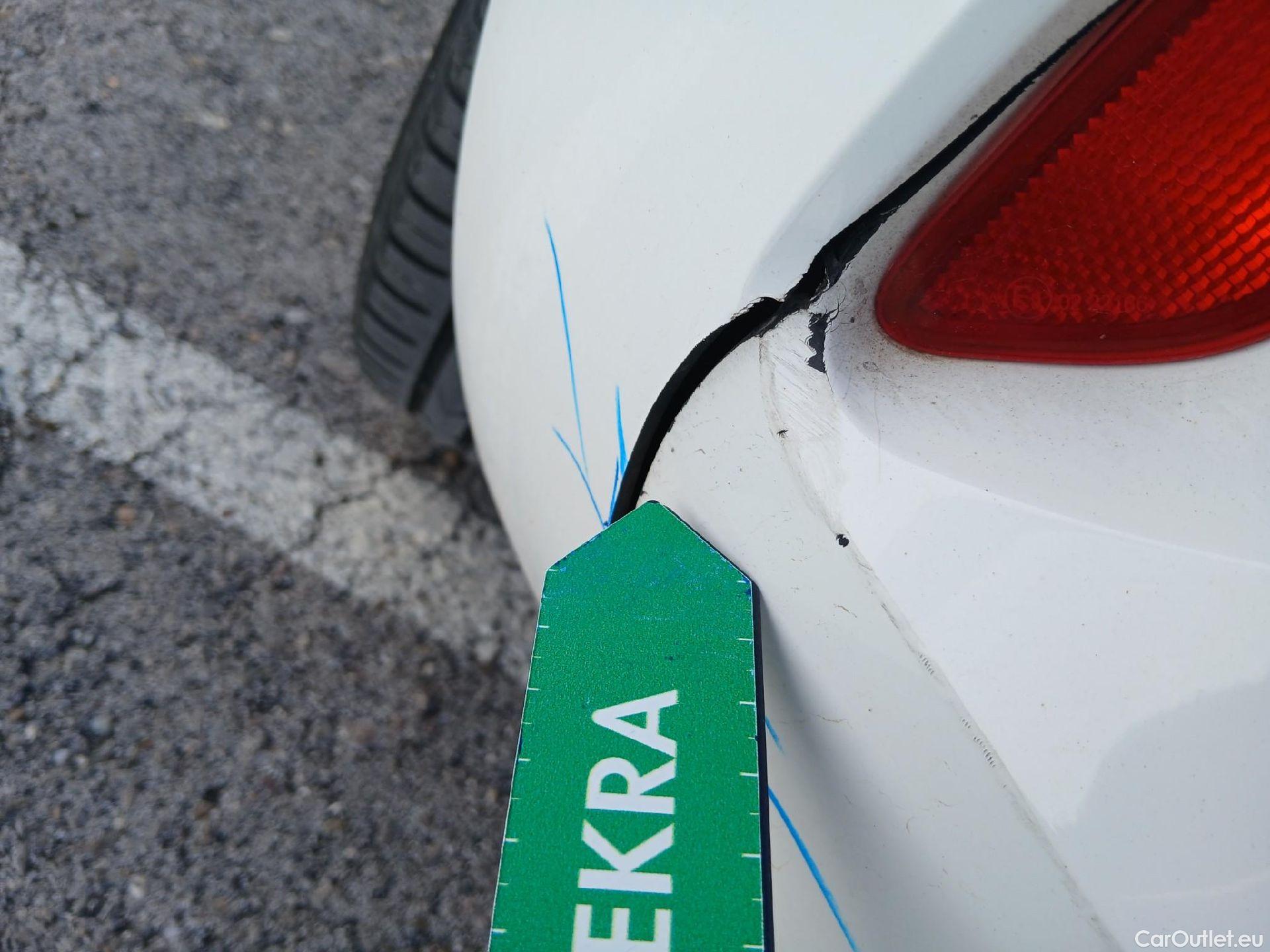  Opel  Corsa OPEL  1.2T XHL 74kW (100CV) Elegance #19