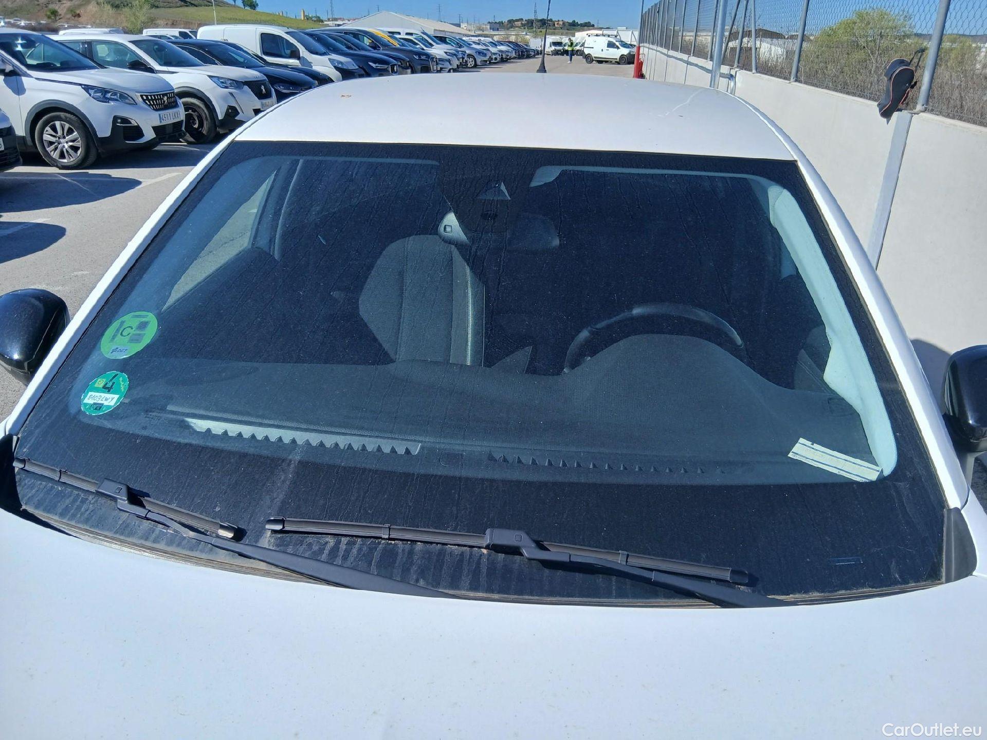  Opel  Corsa OPEL  1.2T XHL 74kW (100CV) Elegance #2