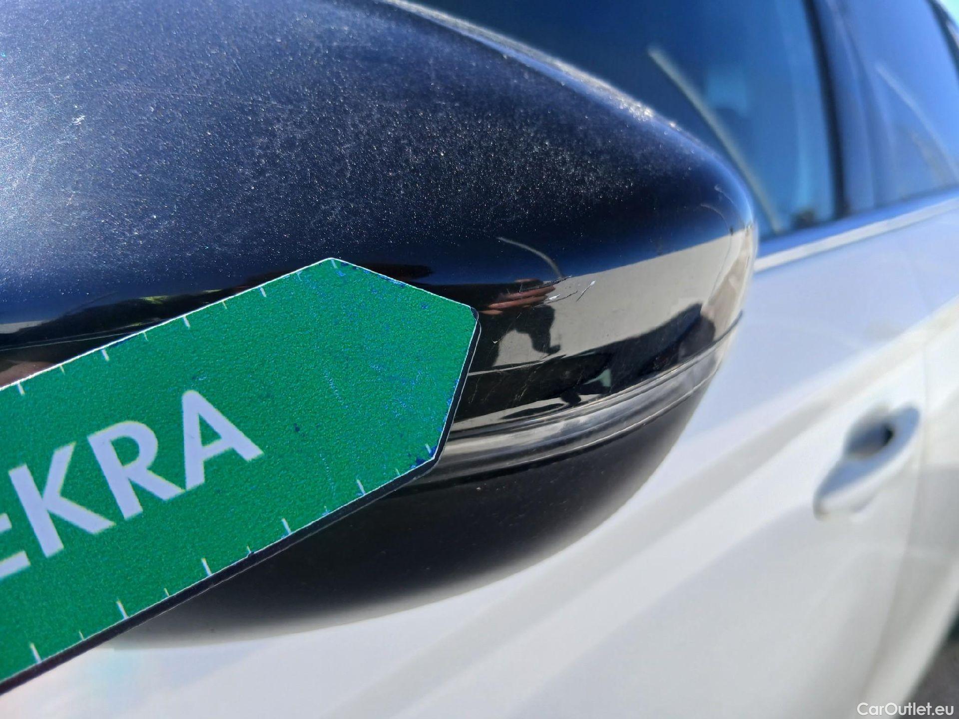  Opel  Corsa OPEL  1.2T XHL 74kW (100CV) Elegance #10