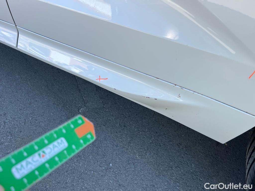  Volvo  XC60 VOLVO  / 2017 / 5P / todoterreno 2.0 T6 AWD Recharge R-Design Auto #17