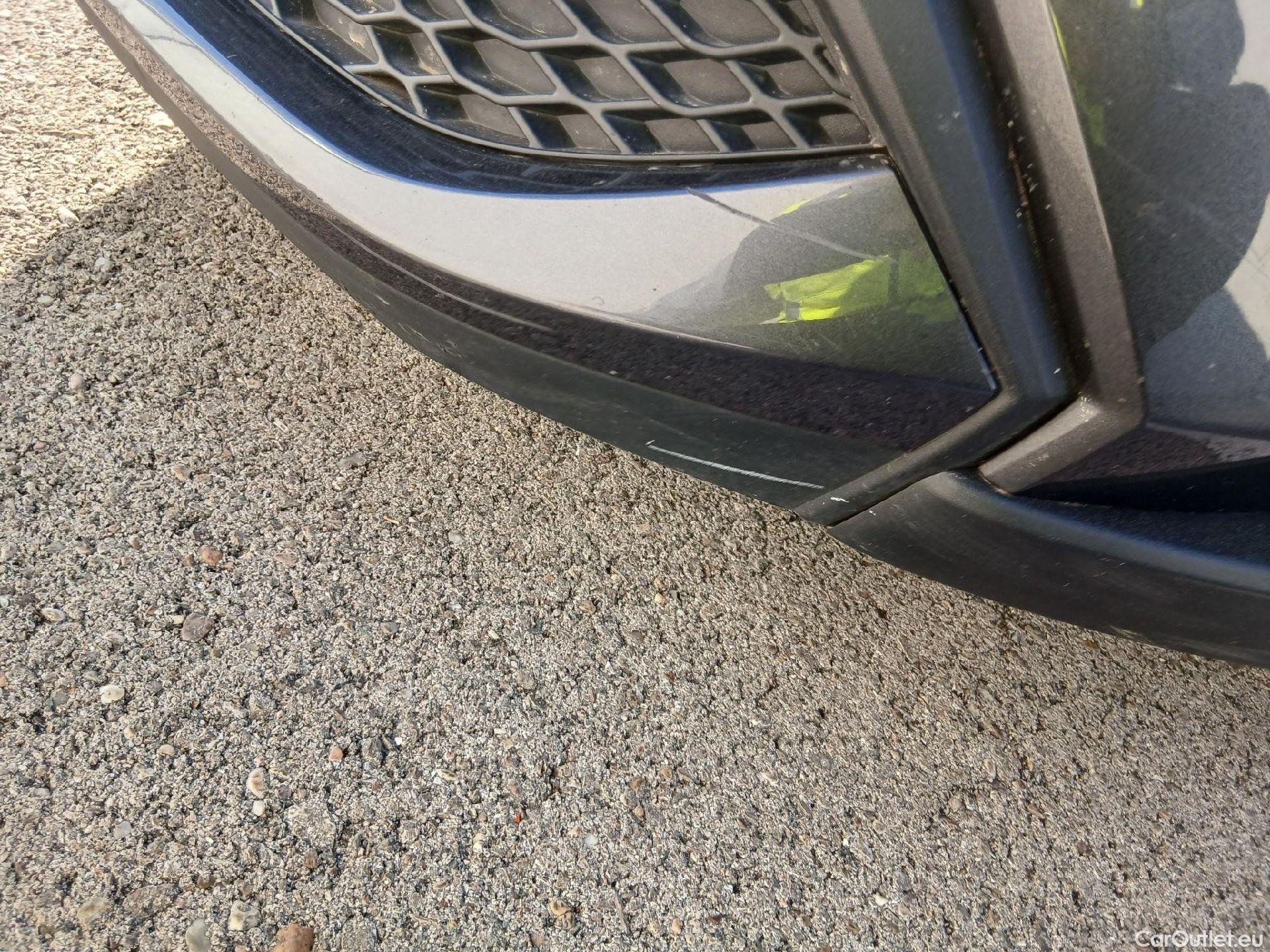  Toyota  C-HR TOYOTA  / 2019 / 5P / todoterreno 1.8 125H Advance #13