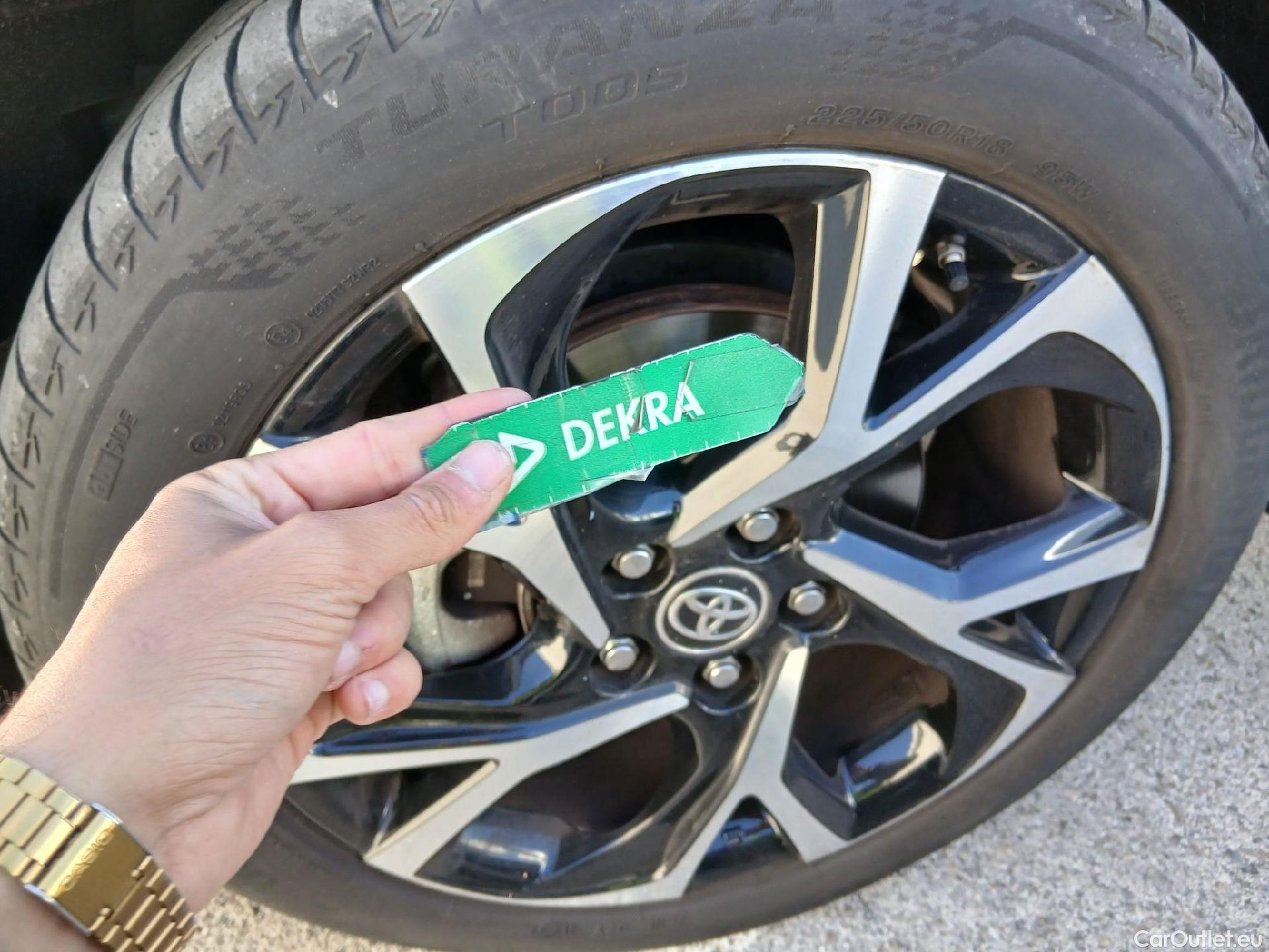  Toyota  C-HR TOYOTA  / 2019 / 5P / todoterreno 1.8 125H Advance #14