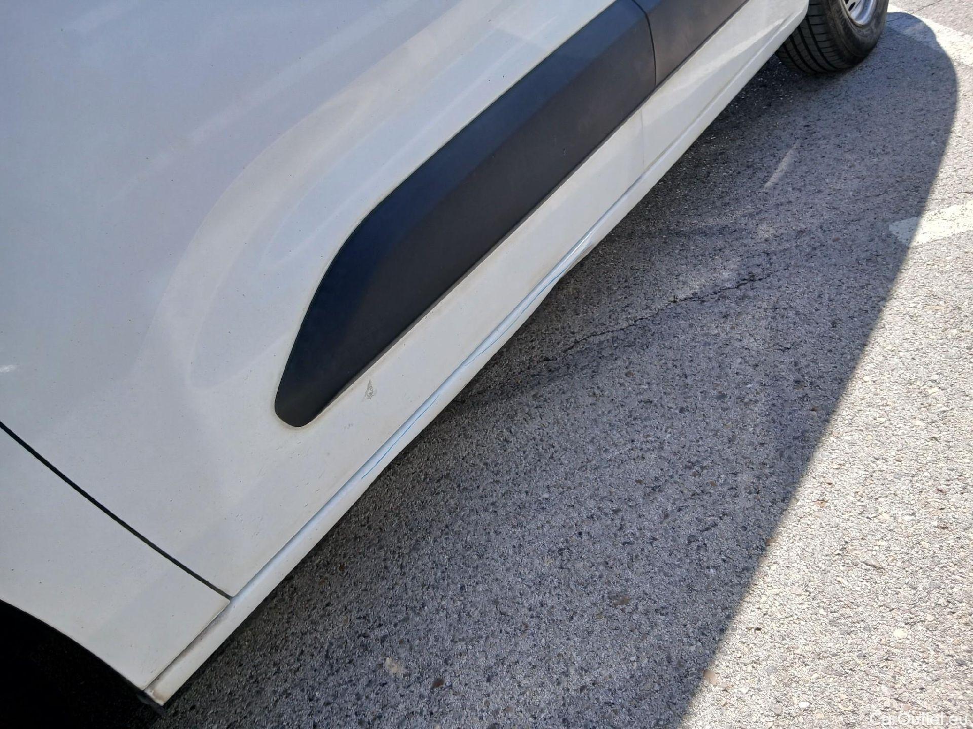  Citroen  Berlingo CITROEN  / 2018 / 3P / furgón derivado de turismo Talla M BlueHDi 73kW CONTROL #33