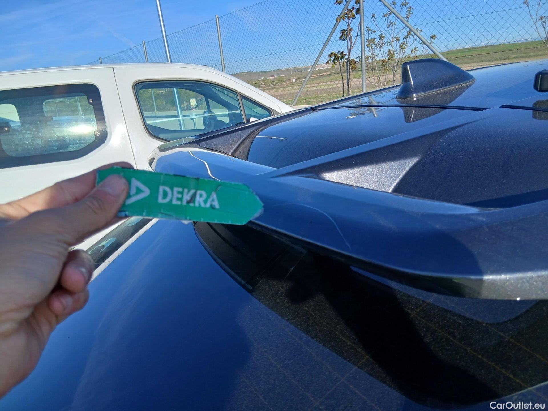  Toyota  C-HR TOYOTA  / 2019 / 5P / todoterreno 1.8 125H Advance #47