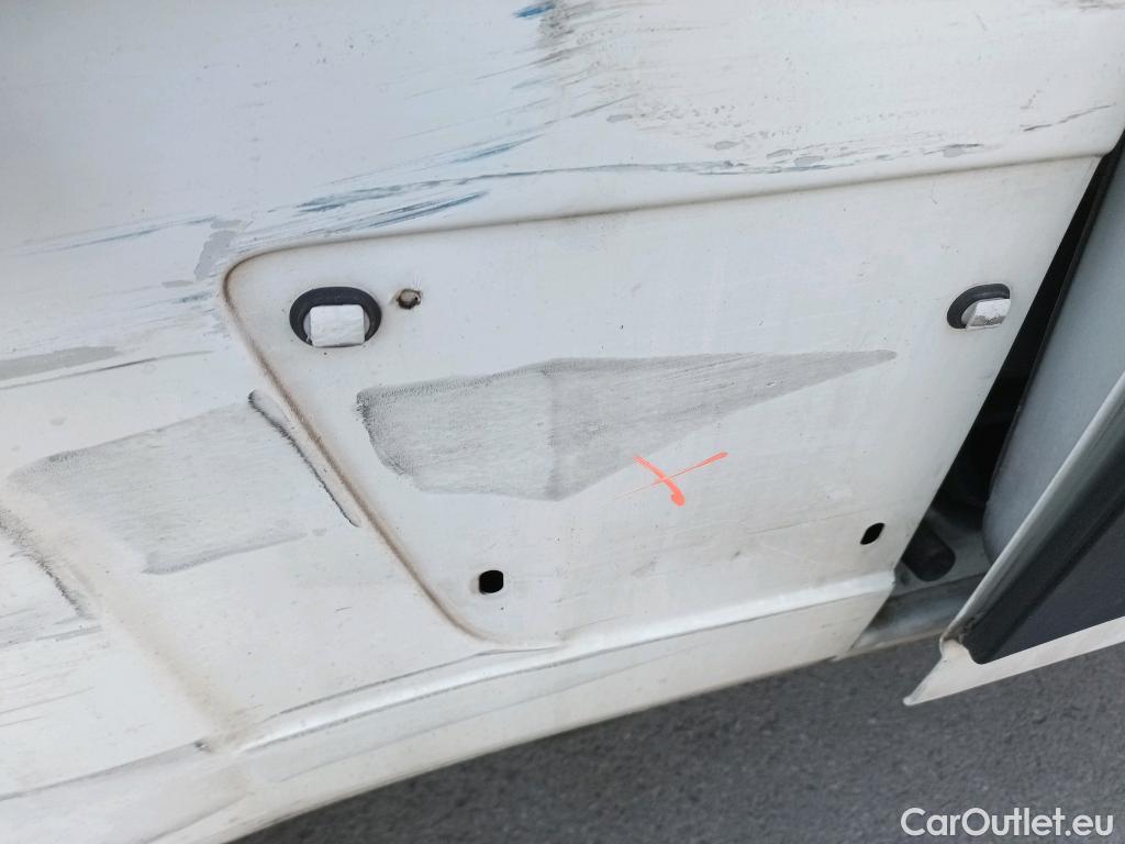  Citroen  Jumper CITROEN  / 2014 / 4P / furgón BlueHDi 103KW (140CV) Furgón 35L2H2 #PANELADO ISOTERMO# #38