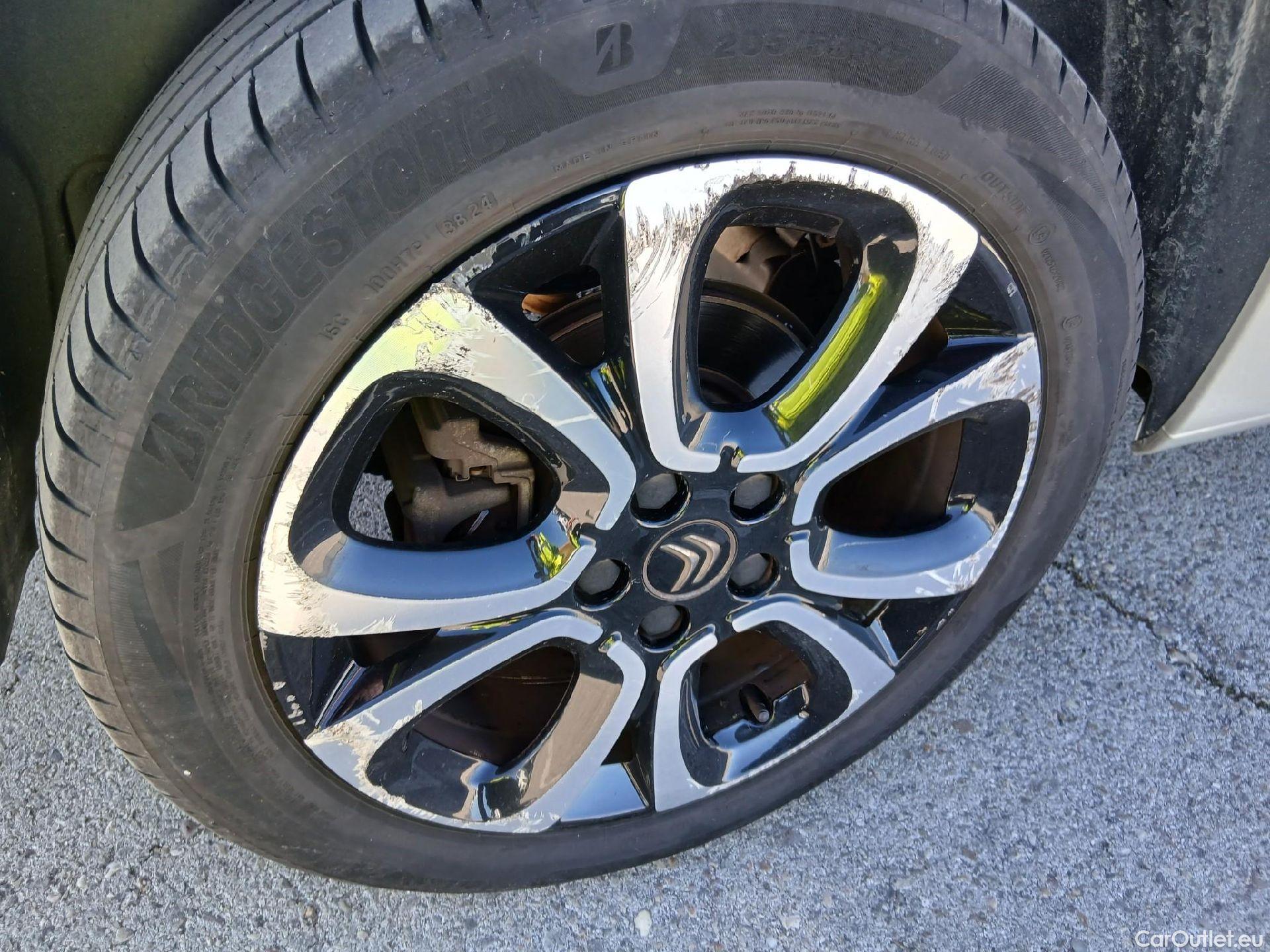  Citroen  Berlingo CITROEN  / 2018 / 5P / monovolumen compacto Talla XL BlueHDi 130 S&S EAT8 SHINE #26