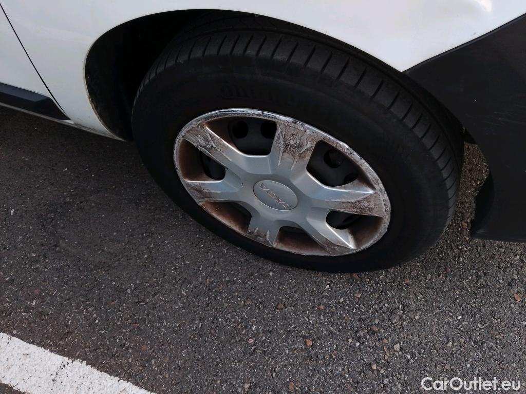  Dacia  Dokker DACIA  / 2013 / 4P / furgón derivado de turismo Van Essential 1.6 75kW (100CV) GLP #29