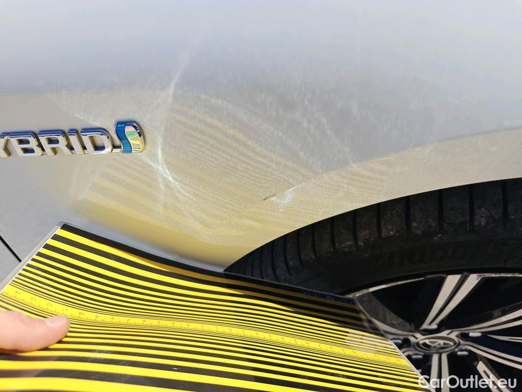  Toyota  Corolla TOYOTA  / 2019 / 5P / familiar 1.8 125H STYLE E-CVT TOURING SPORT #43