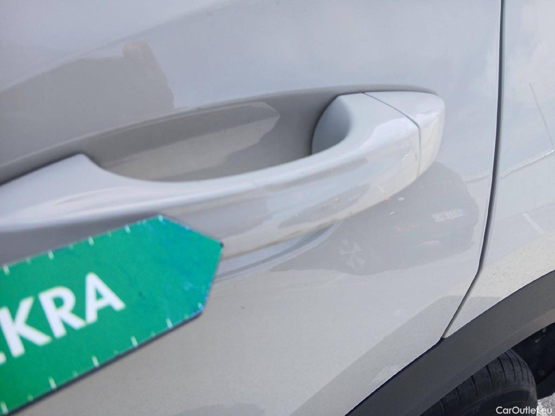  Volkswagen  T-ROC VOLKSWAGEN  / 2021 / 5P / todoterreno Life 1.5 TSI 110kW (150CV) DSG #15