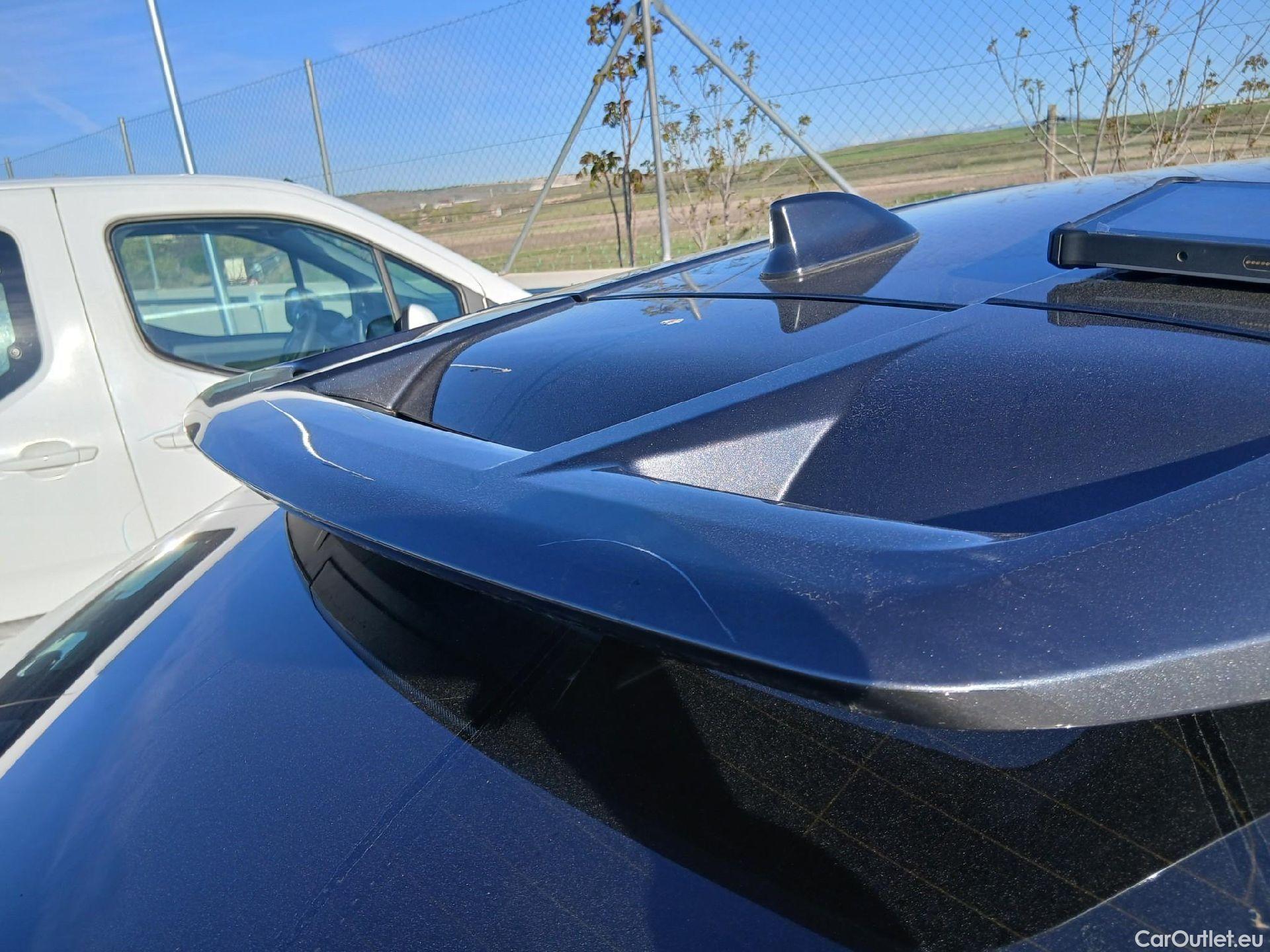  Toyota  C-HR TOYOTA  / 2019 / 5P / todoterreno 1.8 125H Advance #48