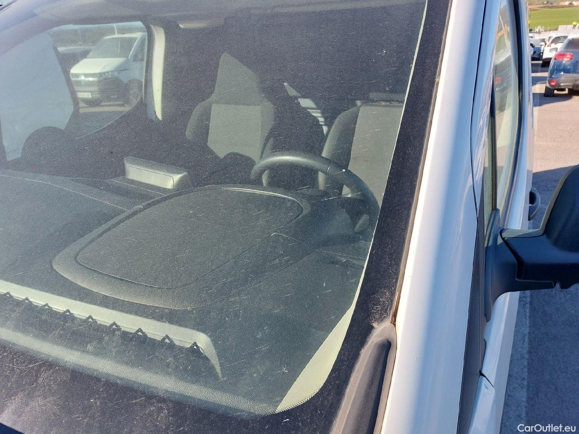  Citroen  Berlingo CITROEN  / 2018 / 3P / furgón derivado de turismo Talla M BlueHDi 73kW CONTROL #4