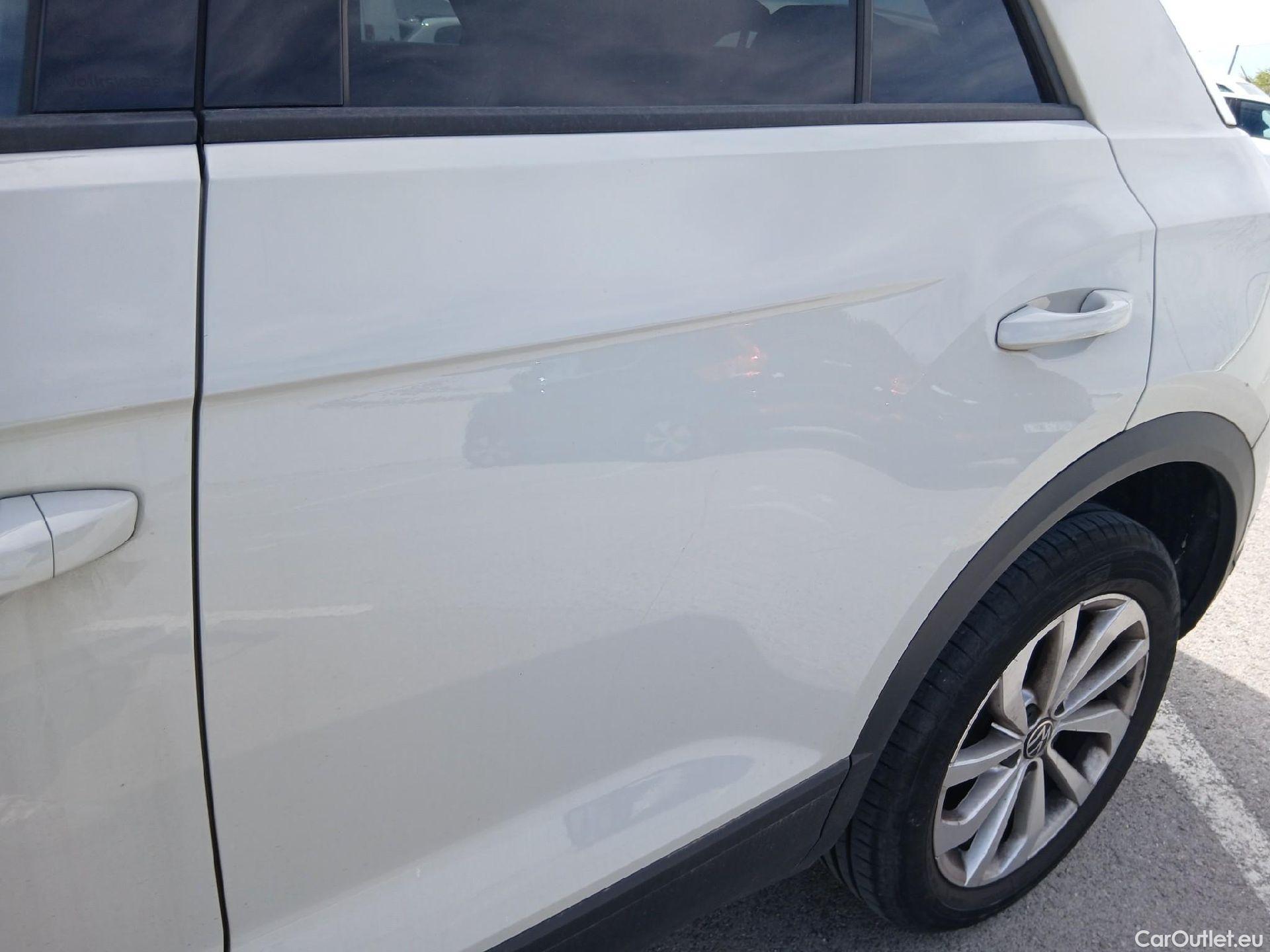  Volkswagen  T-ROC VOLKSWAGEN  / 2021 / 5P / todoterreno Life 1.5 TSI 110kW (150CV) DSG #13