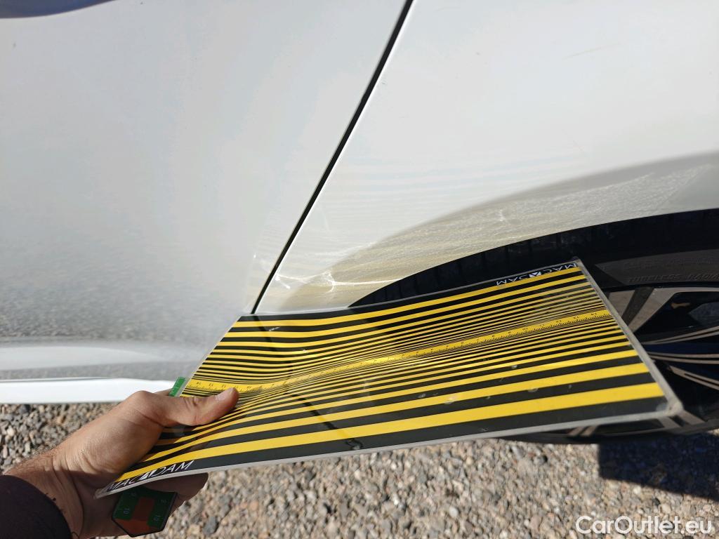  Toyota  Corolla TOYOTA  / 2019 / 5P / familiar 1.8 125H STYLE E-CVT TOURING SPORT #33