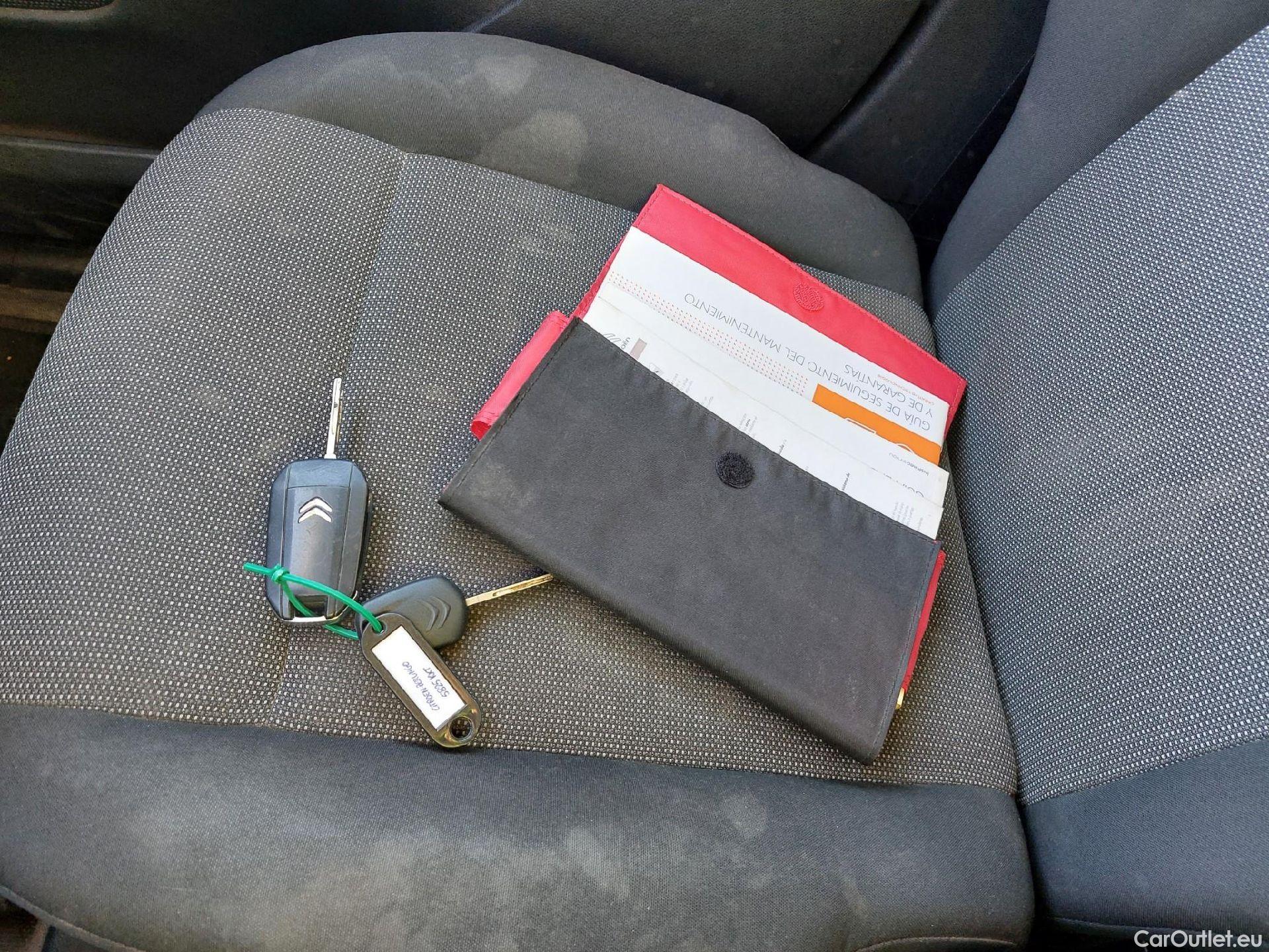  Citroen  Berlingo CITROEN  / 2018 / 3P / furgón derivado de turismo Talla M BlueHDi 73kW CONTROL #1