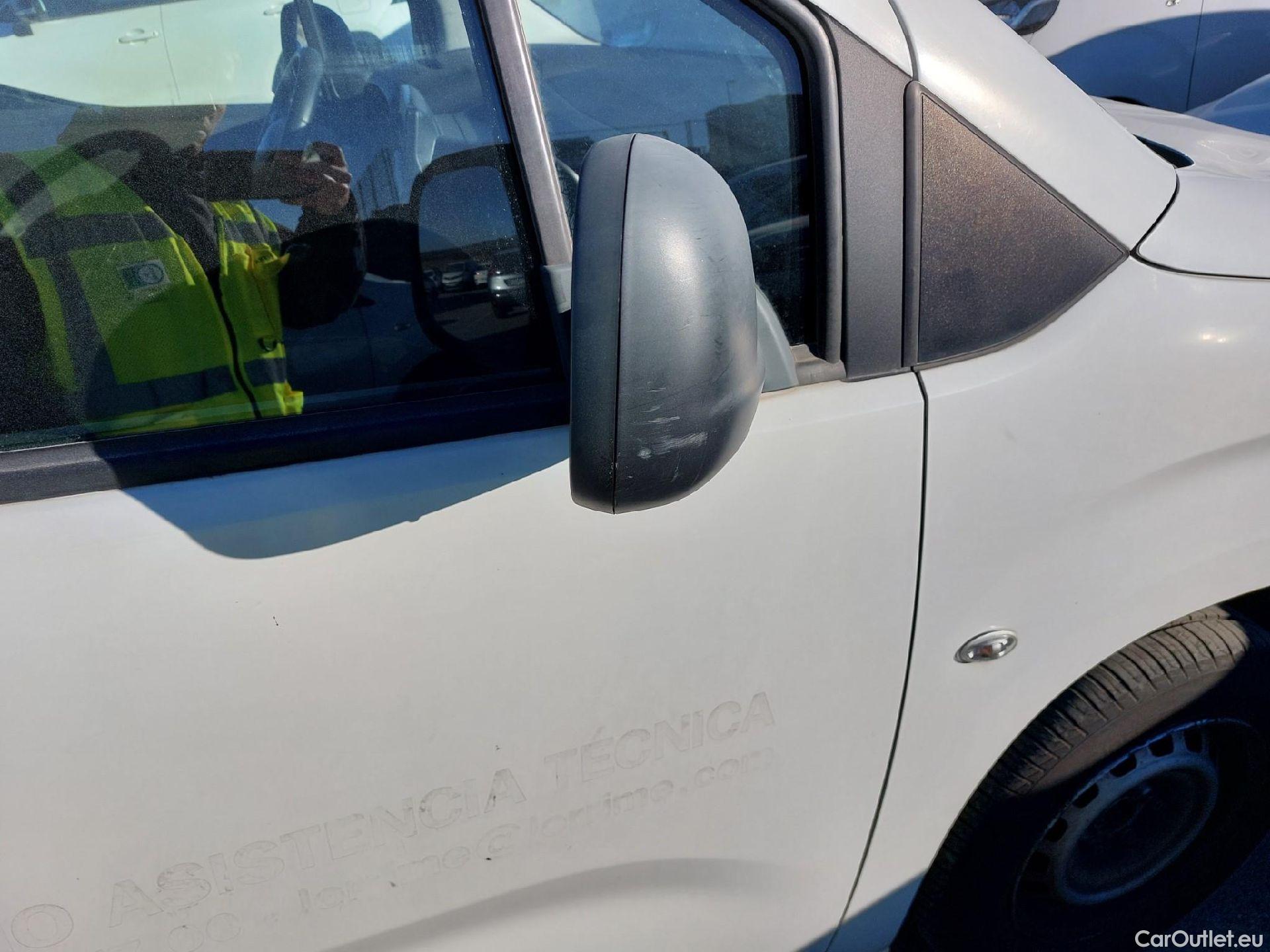  Citroen  Berlingo CITROEN  / 2018 / 3P / furgón derivado de turismo Talla M BlueHDi 73kW CONTROL #31