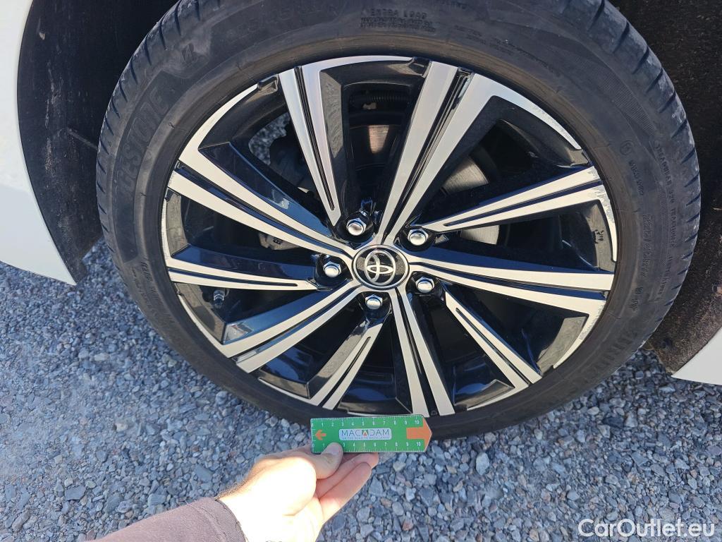  Toyota  Corolla TOYOTA  / 2019 / 5P / familiar 1.8 125H STYLE E-CVT TOURING SPORT #12