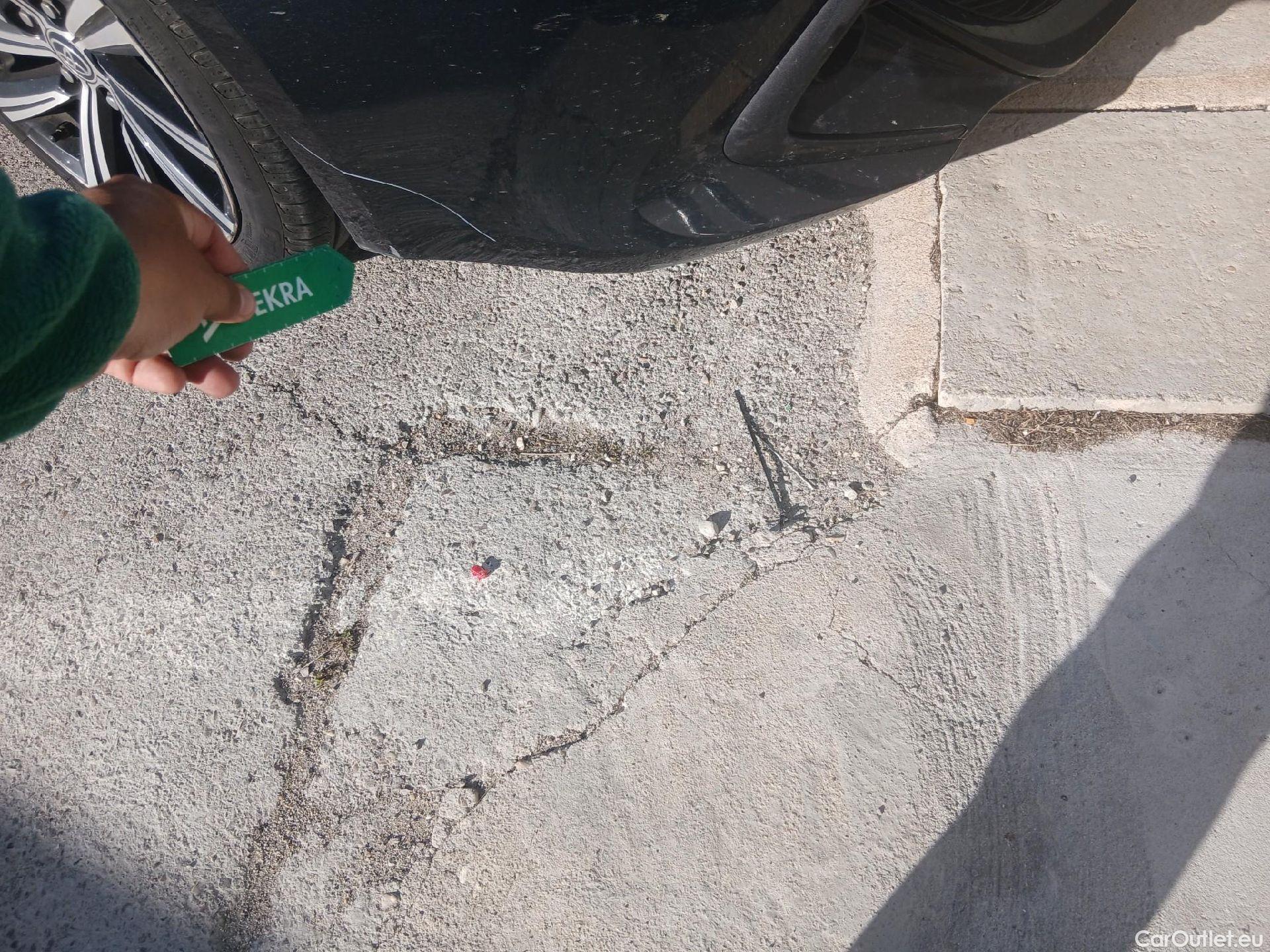  Toyota  Corolla TOYOTA  / 2019 / 5P / familiar 1.8 125H STYLE E-CVT TOURING SPORT #4