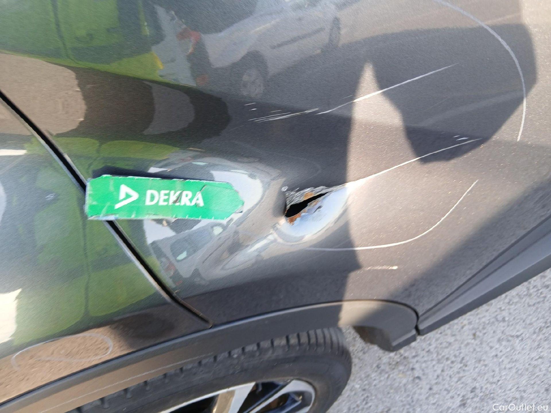  Toyota  C-HR TOYOTA  / 2019 / 5P / todoterreno 1.8 125H Advance #49