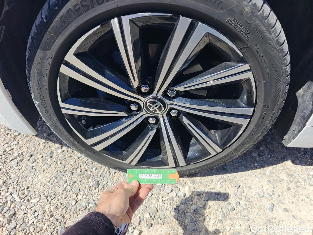  Toyota  Corolla TOYOTA  / 2019 / 5P / familiar 1.8 125H STYLE E-CVT TOURING SPORT #16