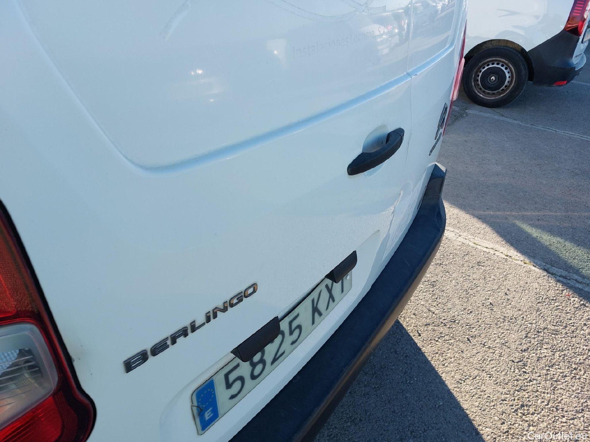  Citroen  Berlingo CITROEN  / 2018 / 3P / furgón derivado de turismo Talla M BlueHDi 73kW CONTROL #24