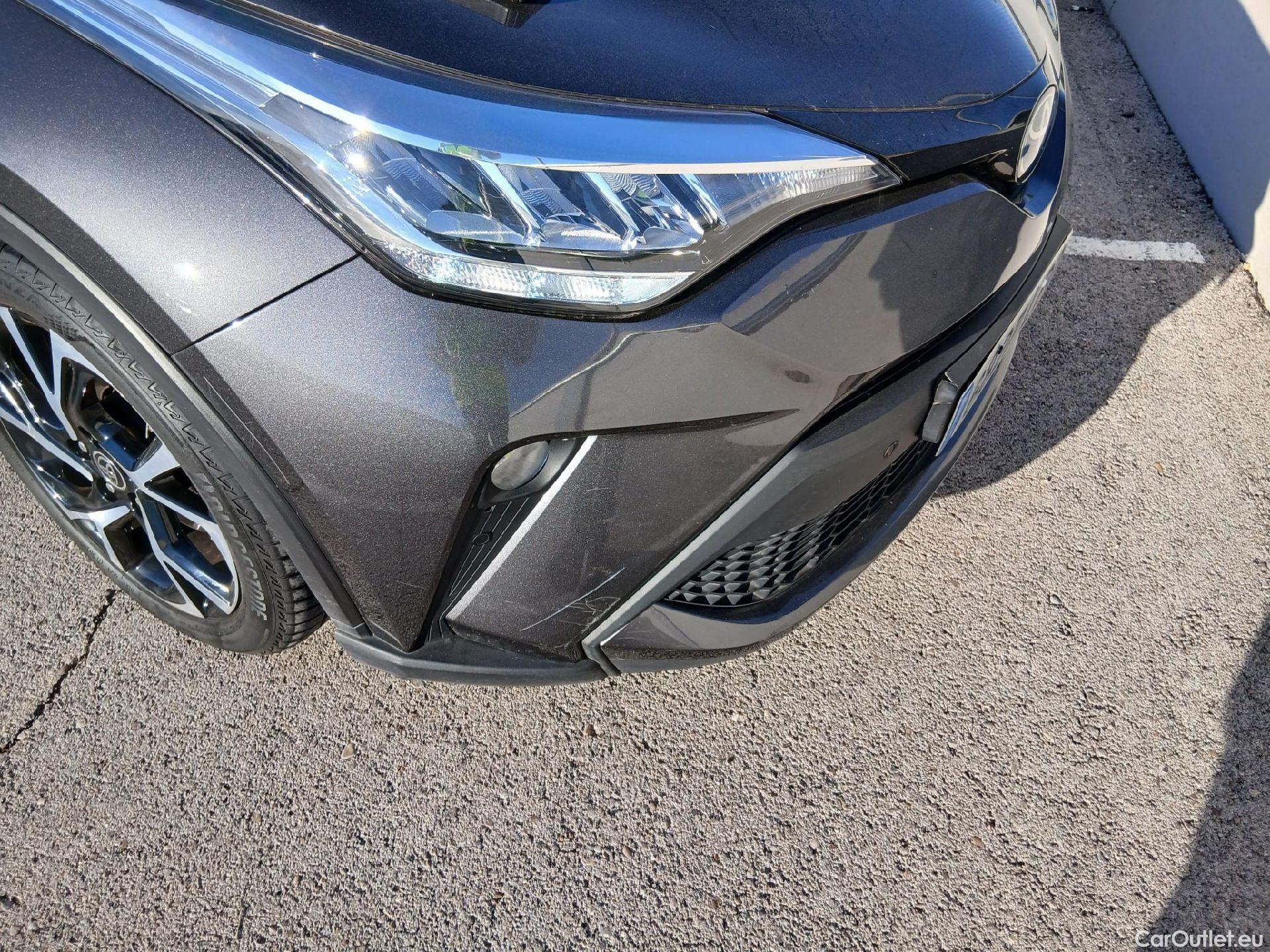  Toyota  C-HR TOYOTA  / 2019 / 5P / todoterreno 1.8 125H Advance #4