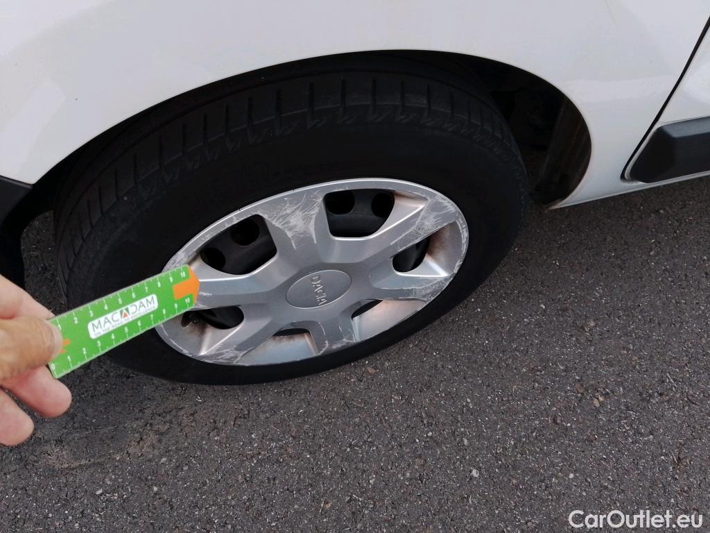  Dacia  Dokker DACIA  / 2013 / 4P / furgón derivado de turismo Van Essential 1.6 75kW (100CV) GLP #32