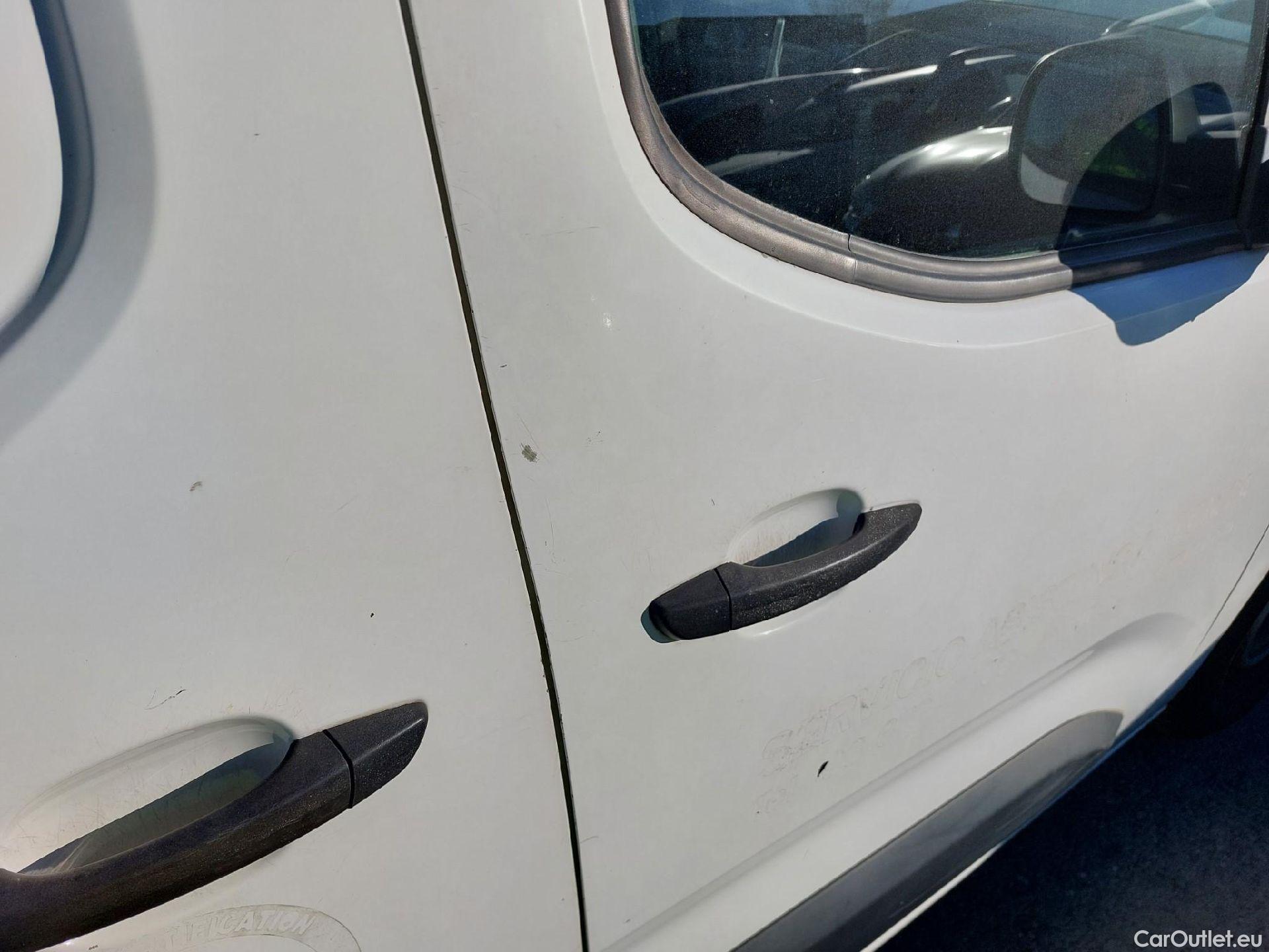  Citroen  Berlingo CITROEN  / 2018 / 3P / furgón derivado de turismo Talla M BlueHDi 73kW CONTROL #29