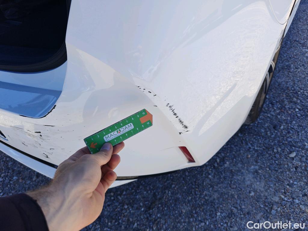  Toyota  Corolla TOYOTA  / 2019 / 5P / familiar 1.8 125H STYLE E-CVT TOURING SPORT #27