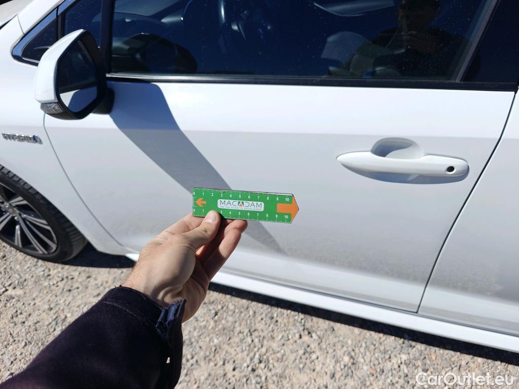  Toyota  Corolla TOYOTA  / 2019 / 5P / familiar 1.8 125H STYLE E-CVT TOURING SPORT #1