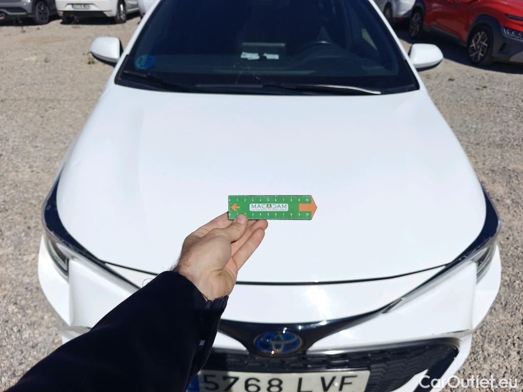  Toyota  Corolla TOYOTA  / 2019 / 5P / familiar 1.8 125H STYLE E-CVT TOURING SPORT #9