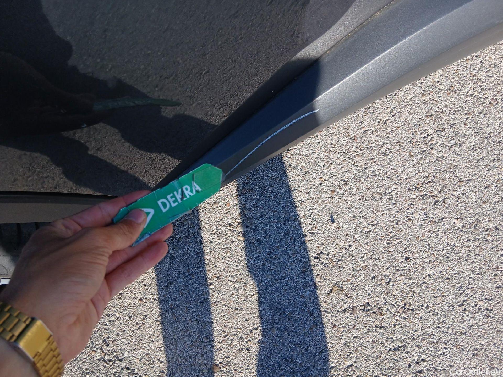  Toyota  C-HR TOYOTA  / 2019 / 5P / todoterreno 1.8 125H Advance #51