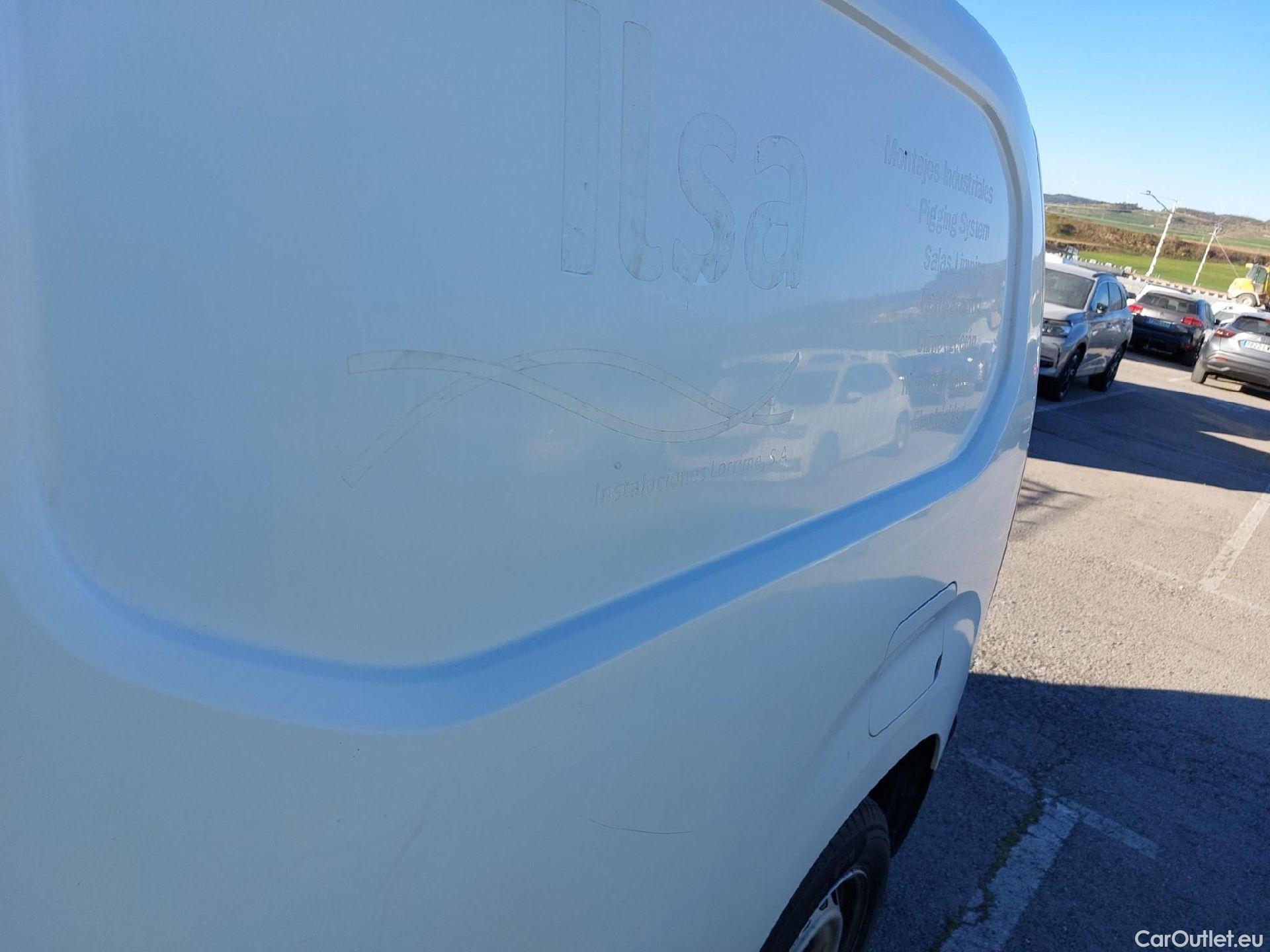  Citroen  Berlingo CITROEN  / 2018 / 3P / furgón derivado de turismo Talla M BlueHDi 73kW CONTROL #20