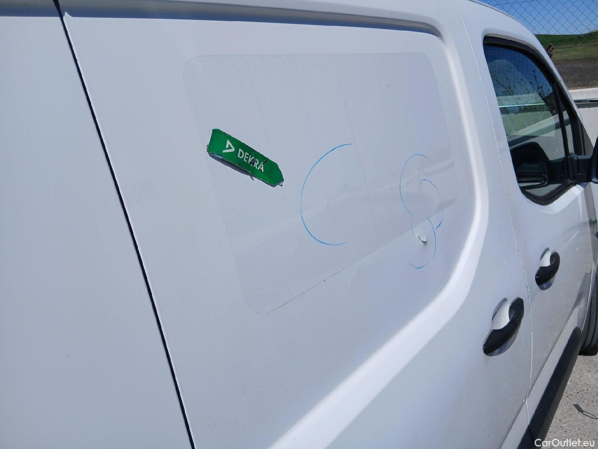  Citroen  Berlingo CITROEN  / 2018 / 3P / furgón derivado de turismo Talla M BlueHDi 73kW CONTROL #35