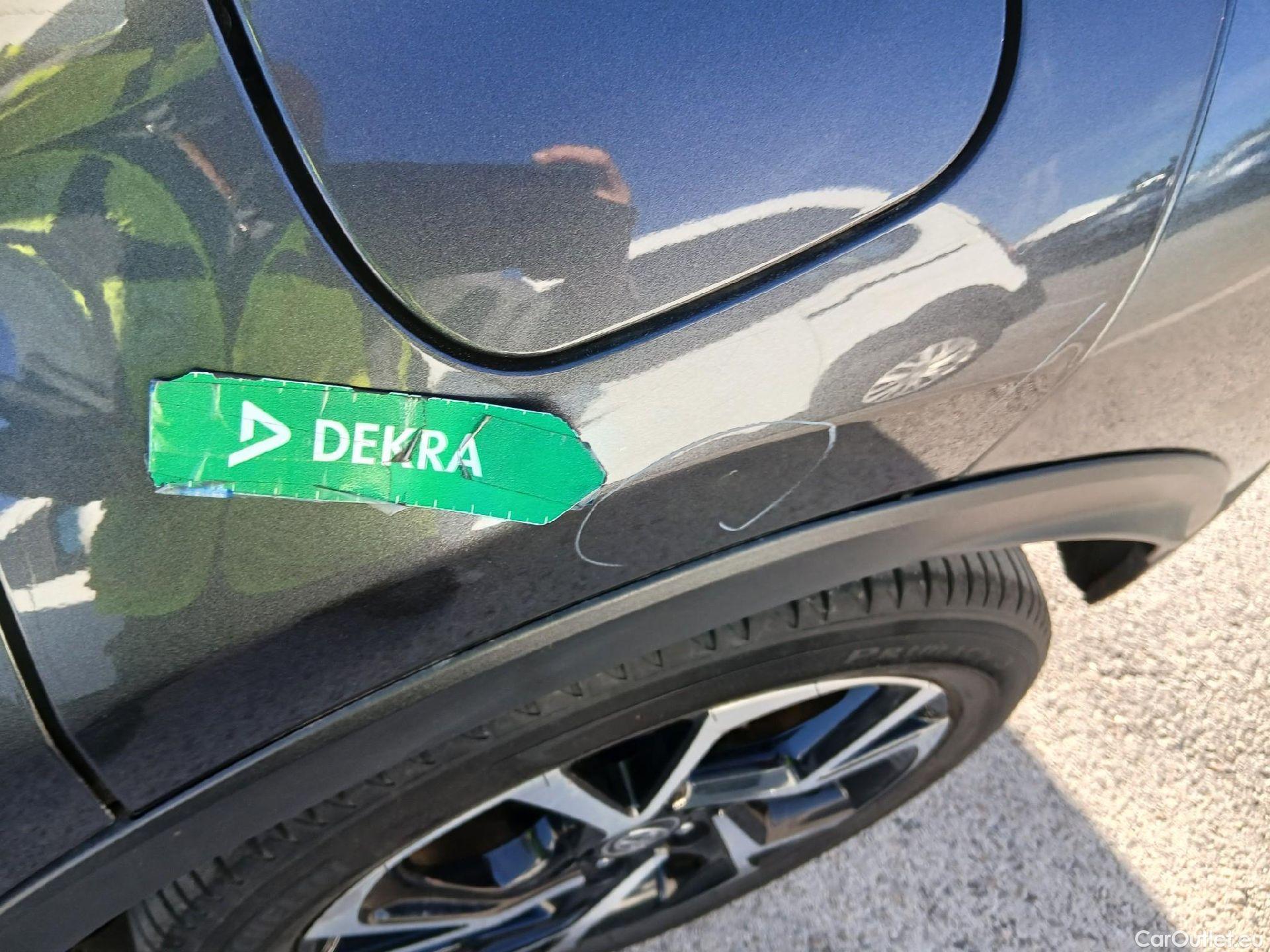  Toyota  C-HR TOYOTA  / 2019 / 5P / todoterreno 1.8 125H Advance #28