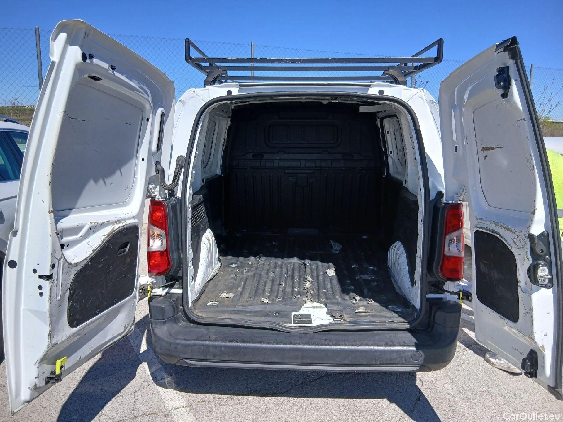  Citroen  Berlingo CITROEN  / 2018 / 3P / furgón derivado de turismo Talla M BlueHDi 73kW CONTROL #28