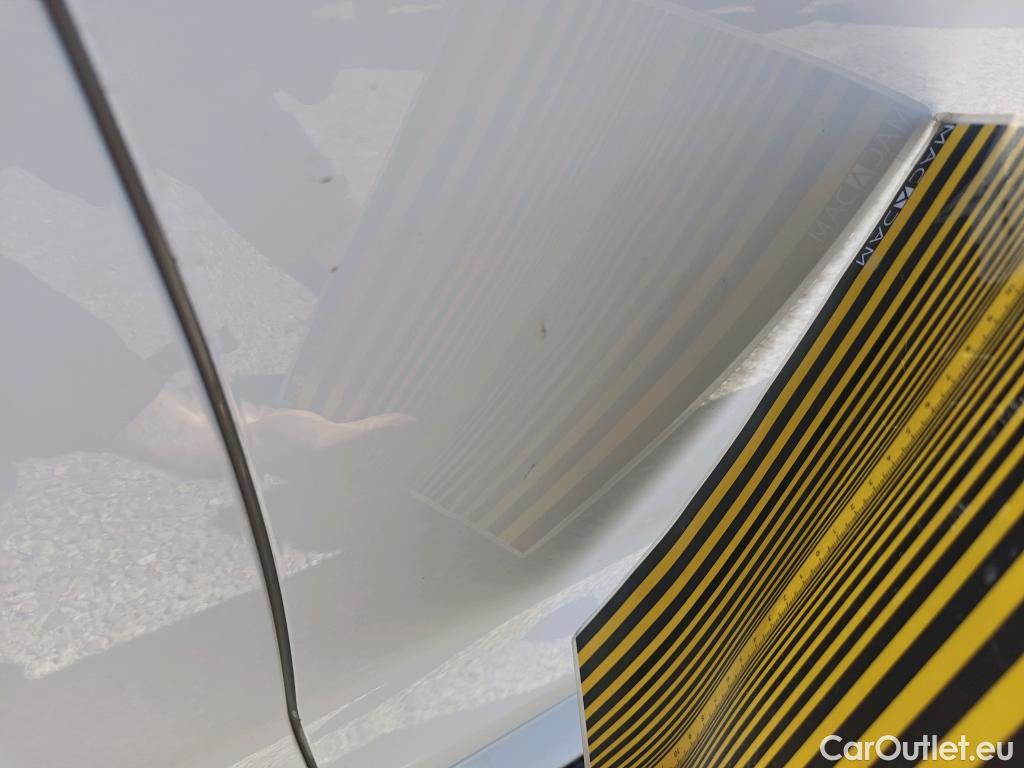  Toyota  Corolla TOYOTA  / 2019 / 5P / familiar 1.8 125H STYLE E-CVT TOURING SPORT #24