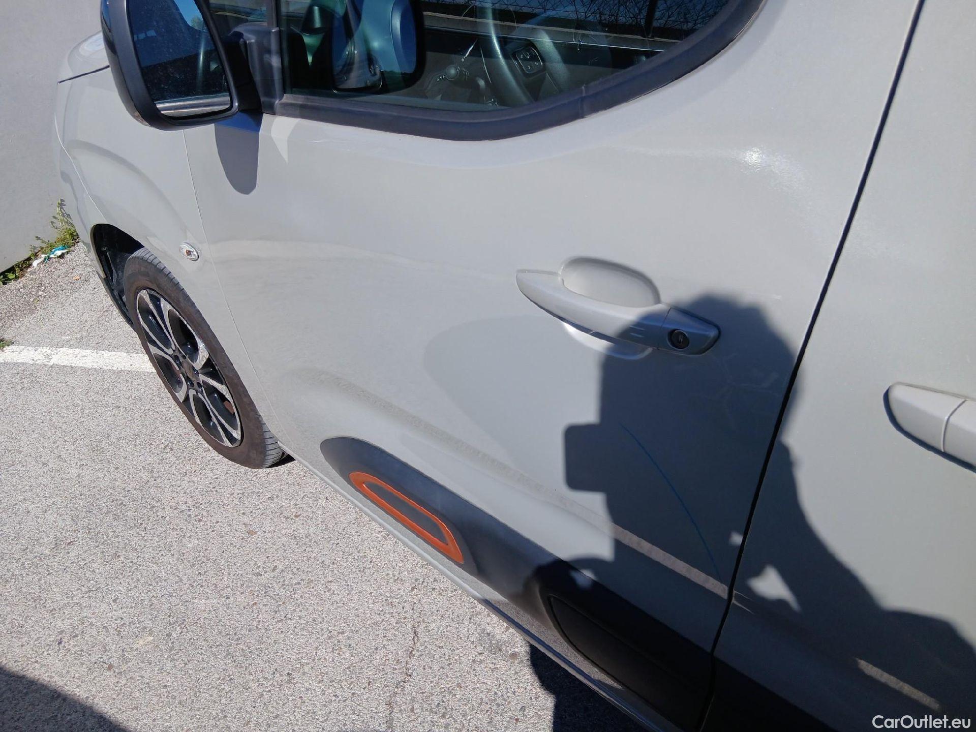  Citroen  Berlingo CITROEN  / 2018 / 5P / monovolumen compacto Talla XL BlueHDi 130 S&S EAT8 SHINE #10