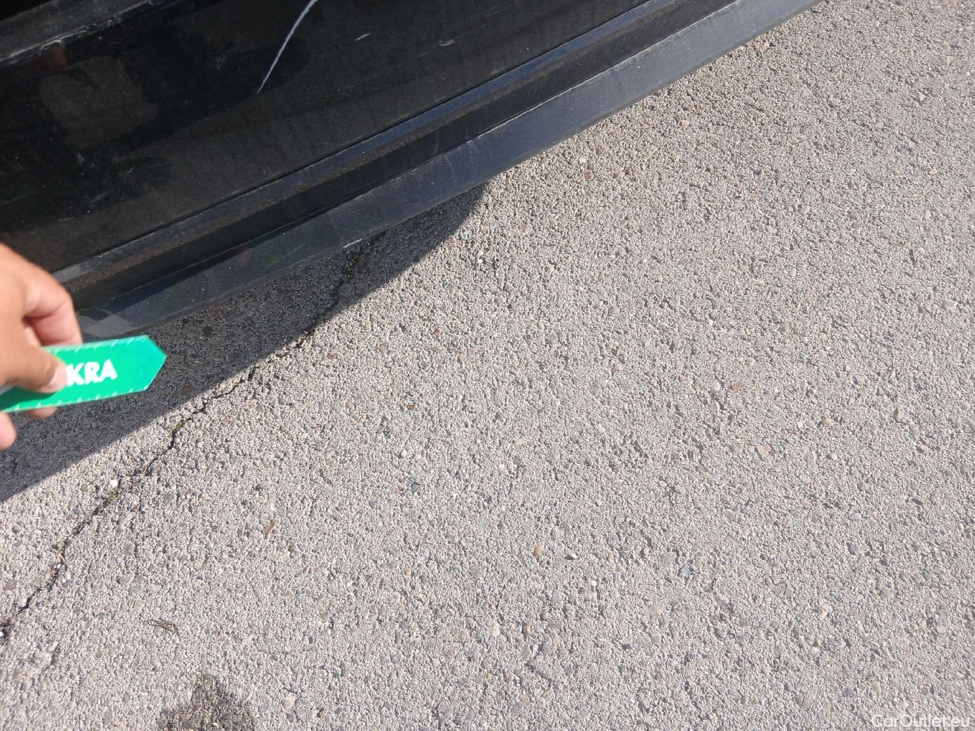  Toyota  Corolla TOYOTA  / 2019 / 5P / familiar 1.8 125H STYLE E-CVT TOURING SPORT #19