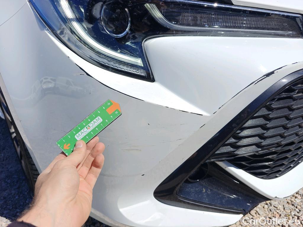  Toyota  Corolla TOYOTA  / 2019 / 5P / familiar 1.8 125H STYLE E-CVT TOURING SPORT #58