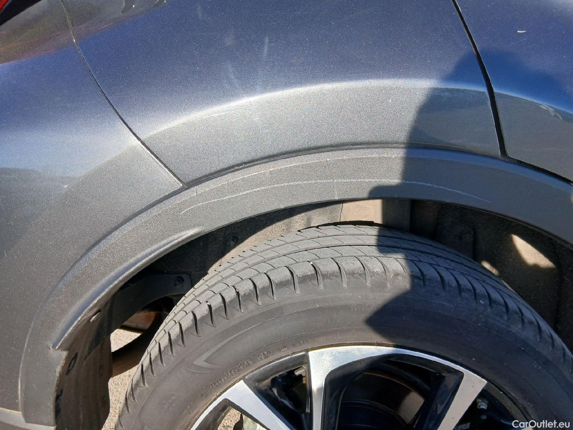  Toyota  C-HR TOYOTA  / 2019 / 5P / todoterreno 1.8 125H Advance #43