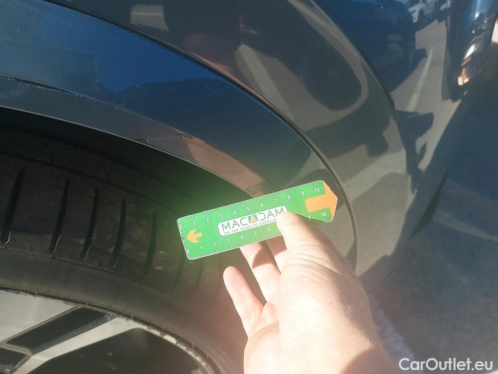  Volvo  XC90 VOLVO  / 2019 / 5P / todoterreno 2.0 T8 AWD Recharge R-Design Auto #45