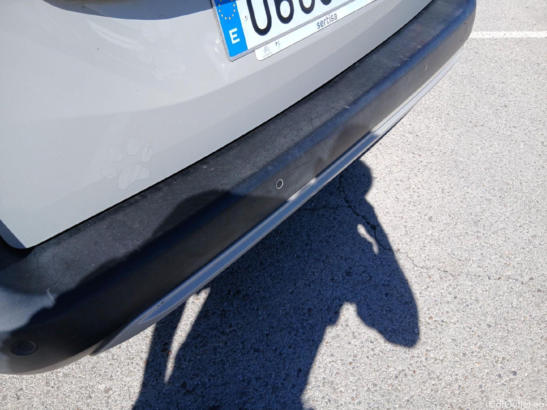  Citroen  Berlingo CITROEN  / 2018 / 5P / monovolumen compacto Talla XL BlueHDi 130 S&S EAT8 SHINE #24