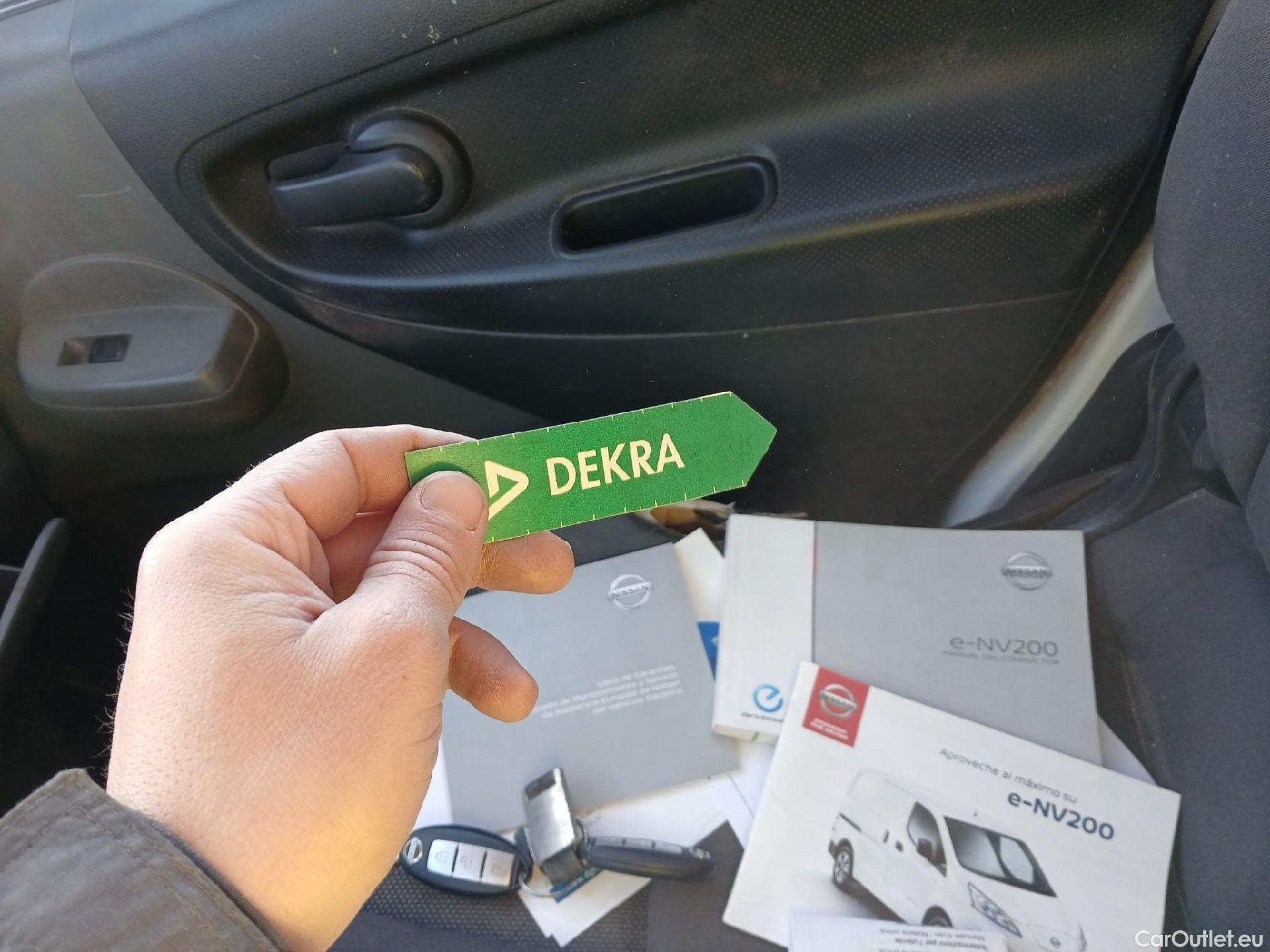  Nissan  NV200 NISSAN e- / 2009 / 4P / furgón Furgón 4p 40 kWh PROFESIONAL #88