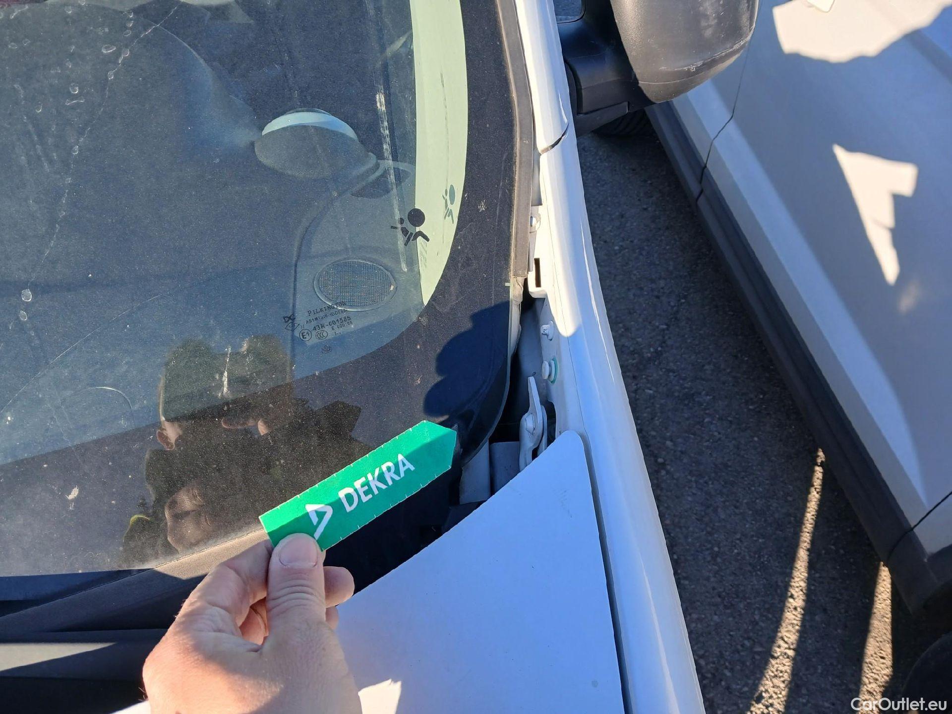  Renault  Kangoo RENAULT  Furgón/2013/3P/furgón derivado de turismo Profesional dCi 55 kW (75 CV) #31